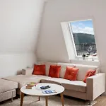 3 Bedroom In Heart Of Apartmán Bergen