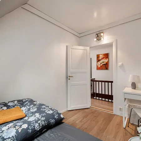 3 Bedroom In Heart Of Lägenhet