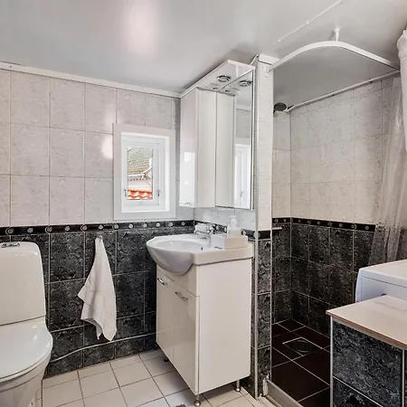 Lägenhet 3 Bedroom In Heart Of Bergen